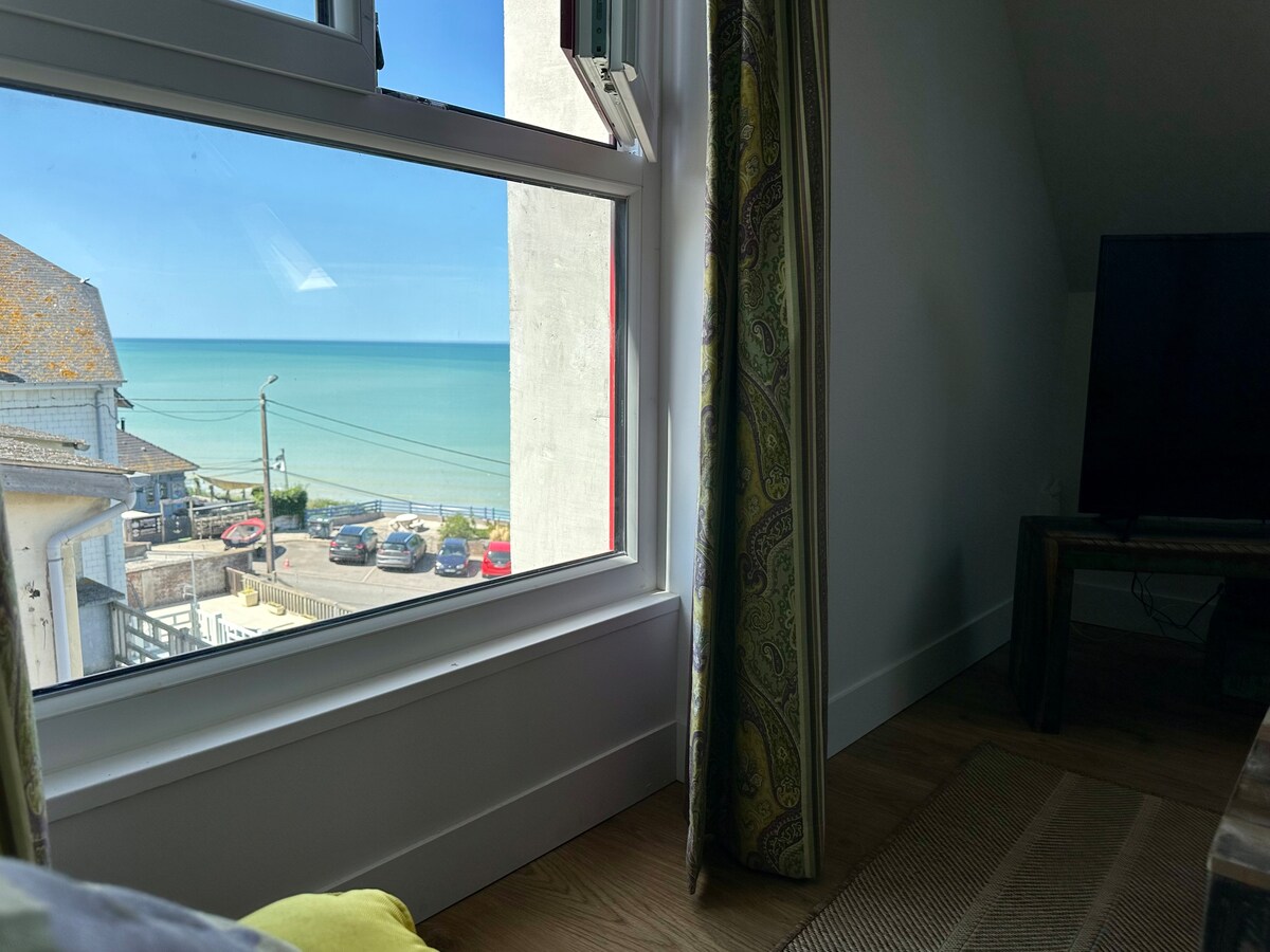 Top Airbnb: Home Sweet Ault 2 - Mansarde Sea View à Ault