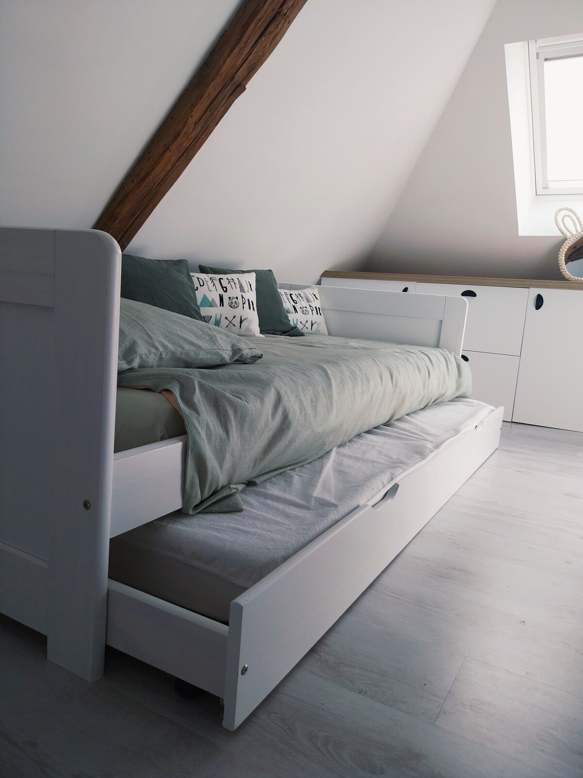 საძინებელი 1