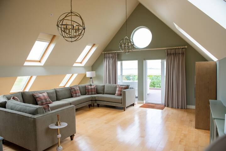 The Island Golf Lodge