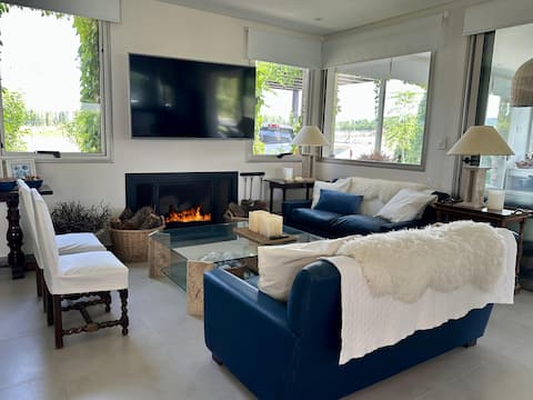 Top Airbnb: La Gota | Barrio Privado | Piscina | BBQ | Fogón en Departamento Tupungato
