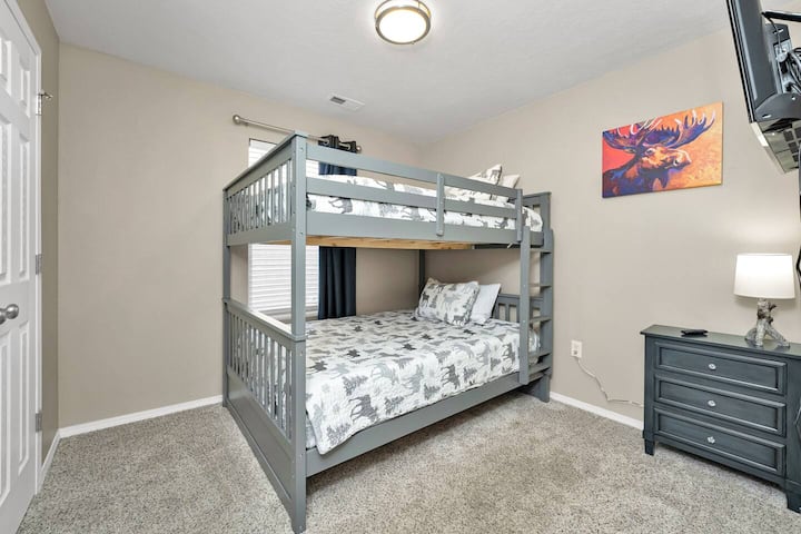 Жилище 1 стая с двуетажно легло