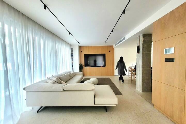 Kolonaki retreat gallery image 4