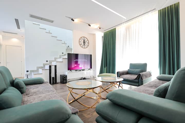 Beach Villa With A Private Pool - Albanien