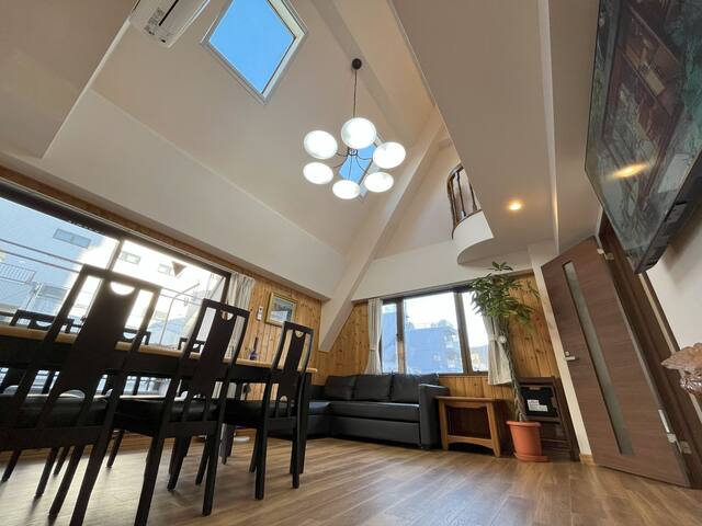 浅草寺まで徒歩８分の広くて静かな民泊（メゾネット、最大11名宿泊可能） gallery image 5