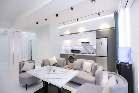 Best Location | Self Check in | Fast WiFi | Washer