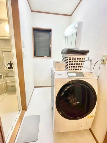 【渋谷区の一軒家貸切】幡ヶ谷駅徒歩5分/3寝室6ベッド/新宿まで電車4分、渋谷までタクシー6分 gallery image 3