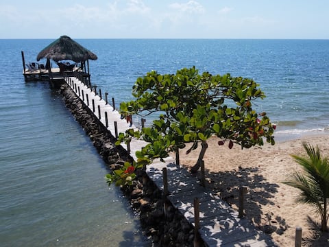 Beach house with private dock, near Rincon del Mar