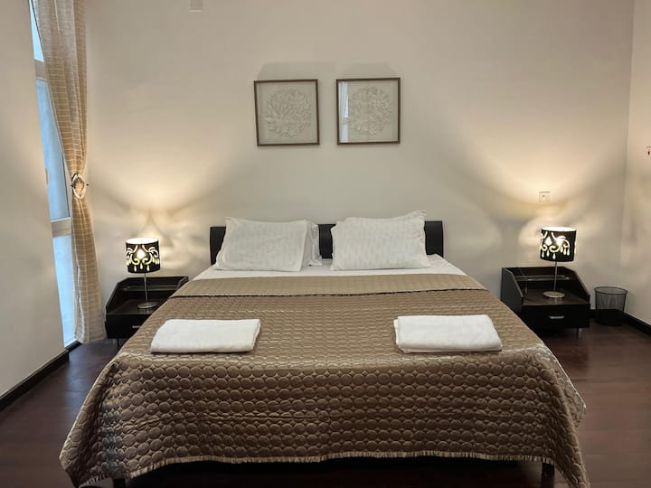 Fully Furnished 2 Bedroom Apartment - Accra