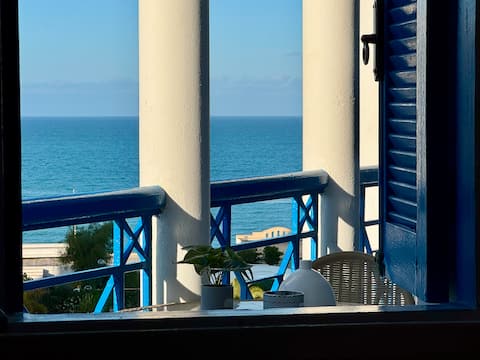 Sea View S3: On the Waterfront, Private Beach