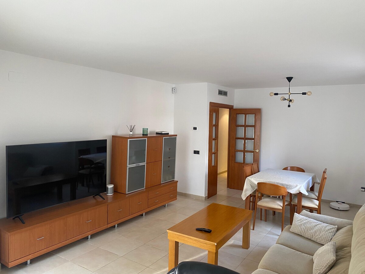 Top Airbnb: 3 bedroom beachfront getaway en Calafell