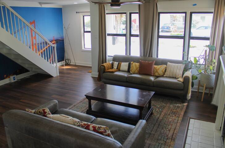 Silicon Valley Home gallery image 2