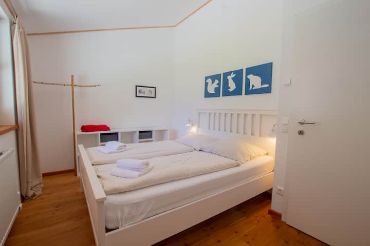 ห้องนอน 2 (Bedroom 2)