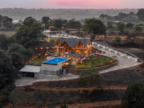 6BHK Infinity Pool Villa Smultronstalle - Igatpuri