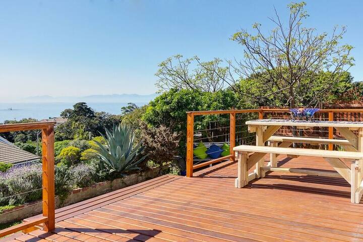 Simon’s Town Lodge gallery image 5