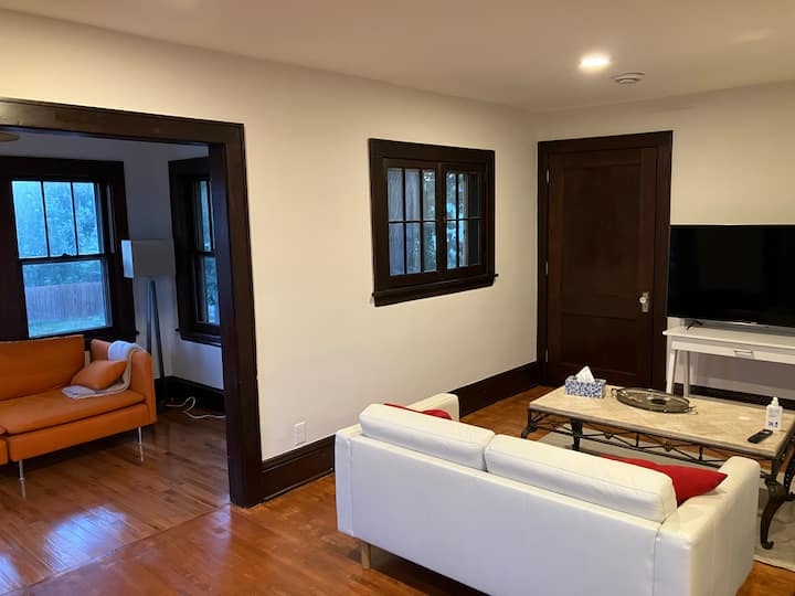 Bright And Comfortable Duplex - Minnetonka, MN