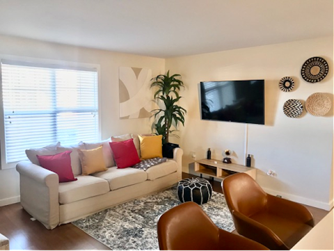 Successful Airbnb property: Magnolia Mews: comfort & style. Pool+Hot Tub+Gym in University Heights Sector
