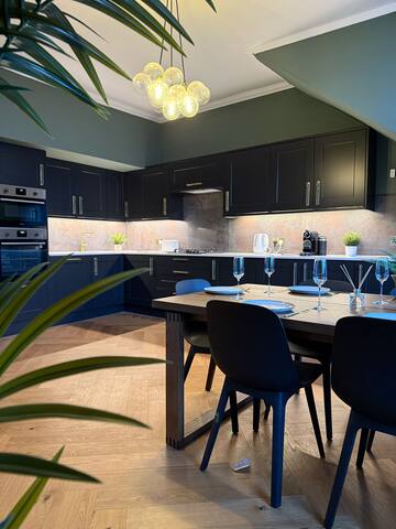 3 Bed Central New Town Flat gallery image 5