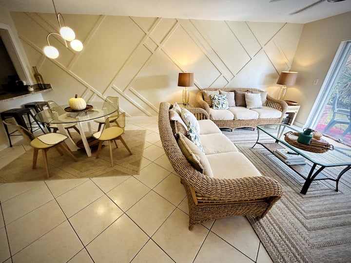 Ocean View, Special Summer Rates! - Ormond Beach, FL