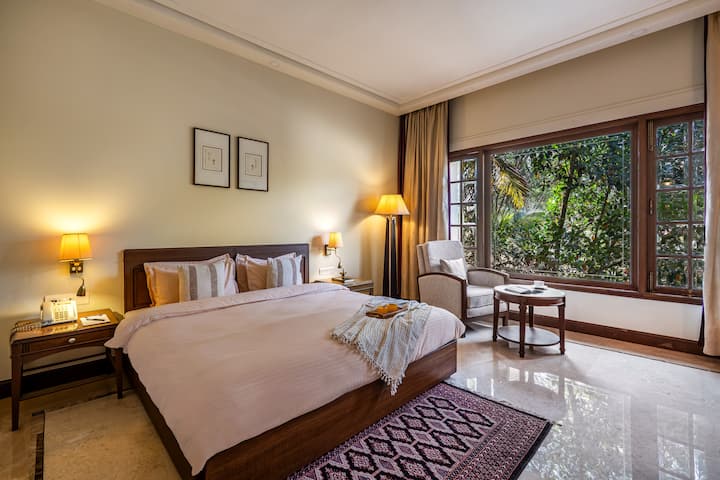 Premium 7BHK Villa N/B Airport - Forste Gulmohar