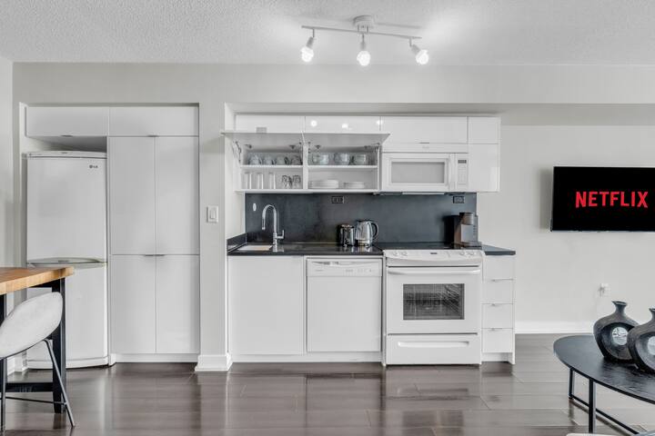 The Perfect Downtown Stay gallery image 5