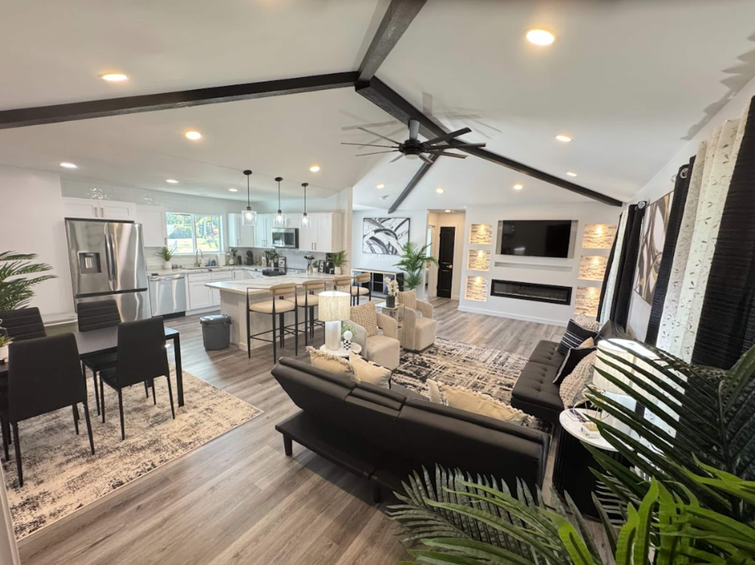 Home in Keaau · ★4.92 · 4 bedrooms · 5 beds · 2 private baths - Image 1