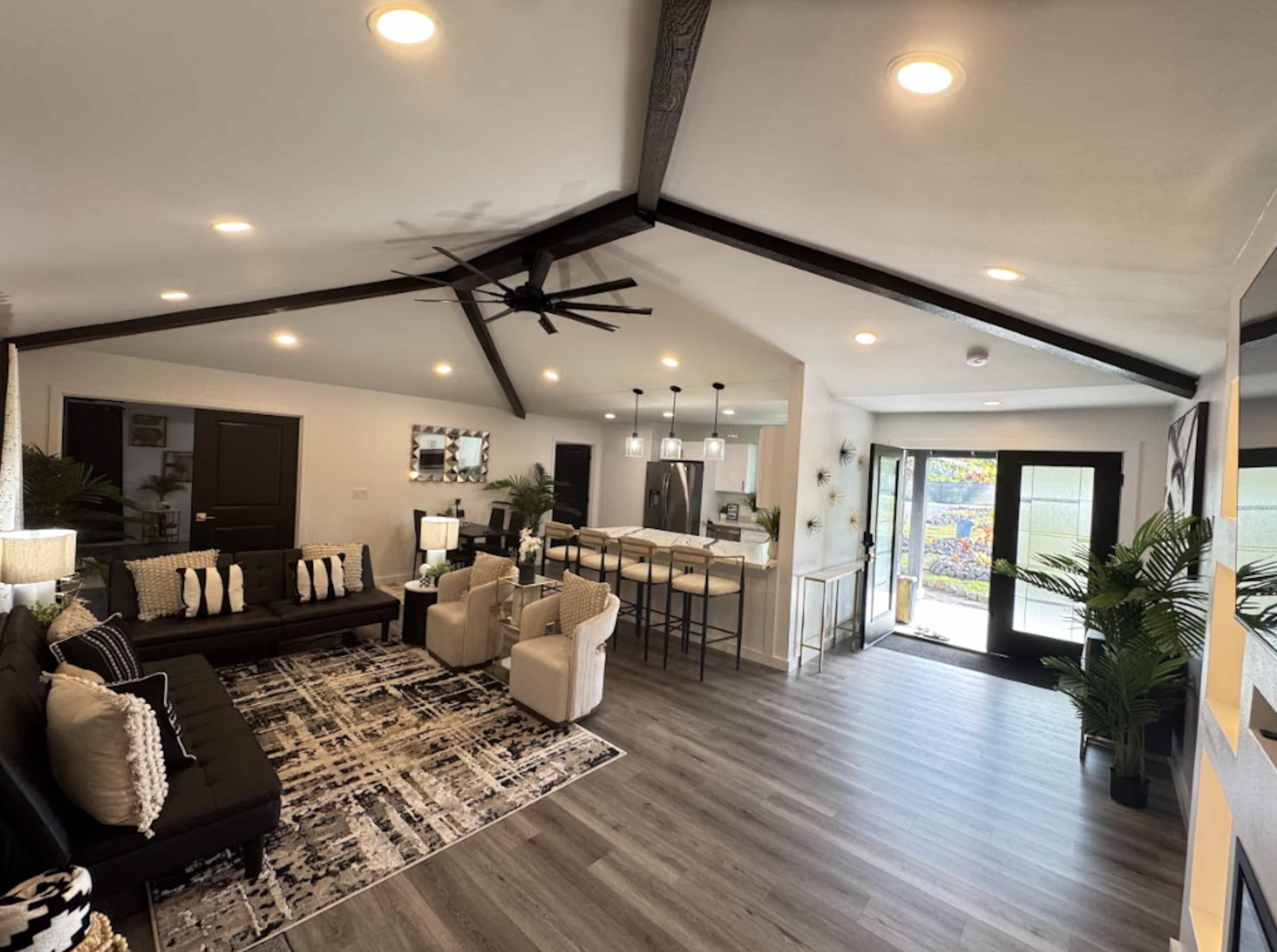 Home in Keaau · ★4.92 · 4 bedrooms · 5 beds · 2 private baths - Image 3