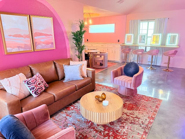 Pink Pony Club w Get Ready Stations; Near SoCo (A)