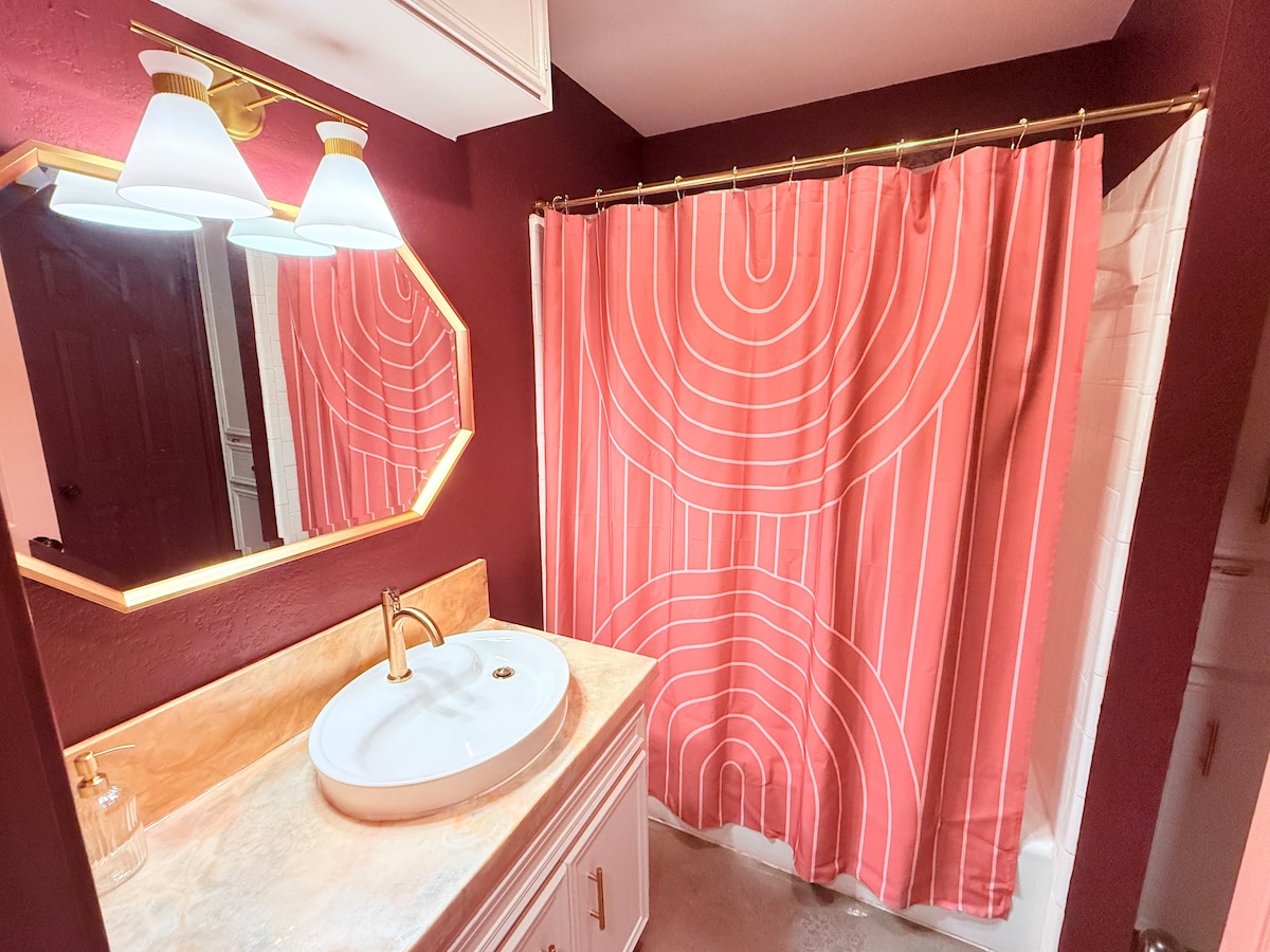 Pink Pony Club w Get Ready Stations; Near SoCo (A)
