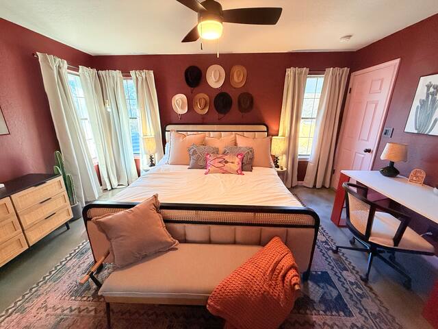 Pink Pony Club w Get Ready Stations; Near SoCo (A) gallery image 4