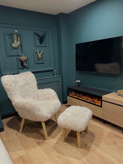Top performing Airbnb: Cozy apartment RENO in La Vall De Boí