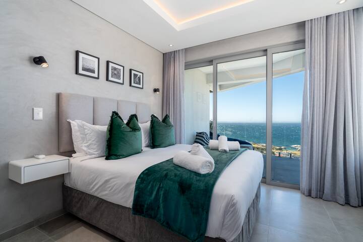 Contemporary 2-Bedroom Apartment with Ocean View gallery image 2