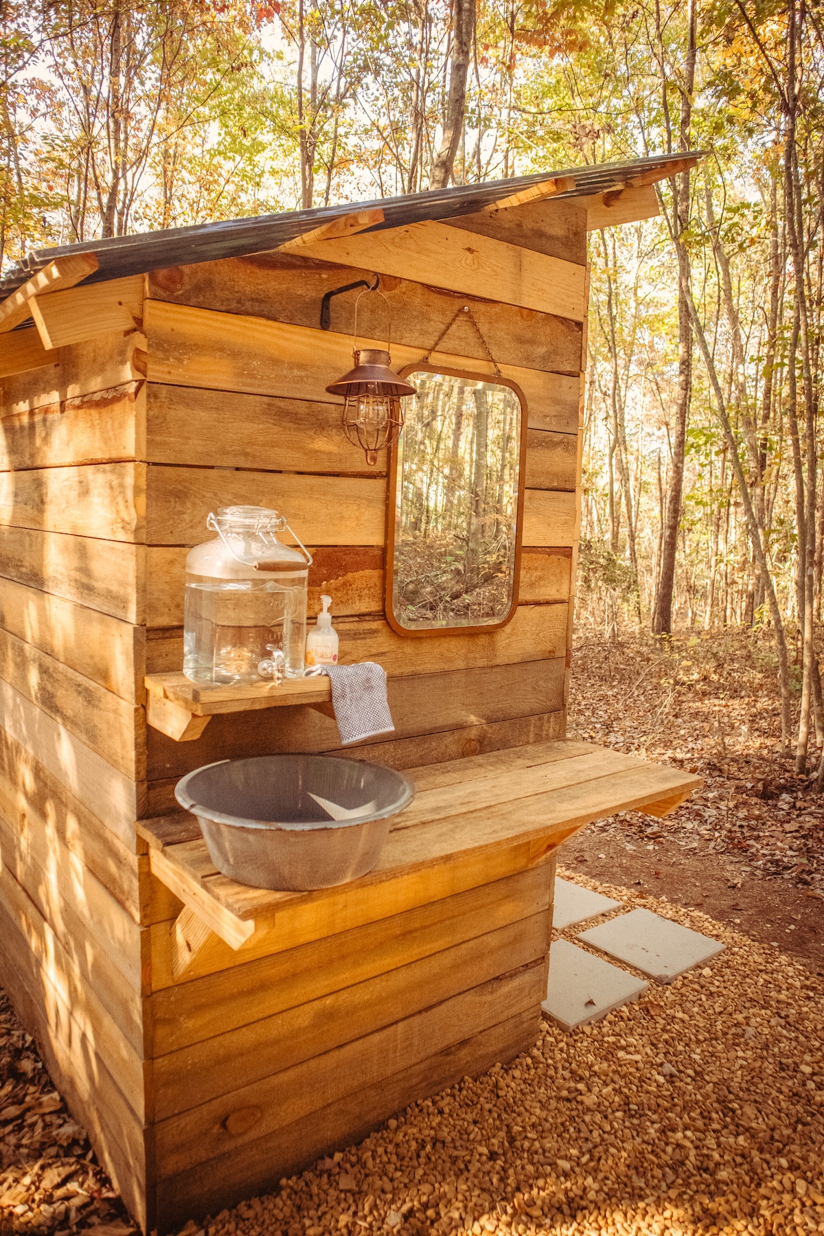 Popular Airbnb listing: Glamping at R&W Homestead-Site 2 in Fort Payne