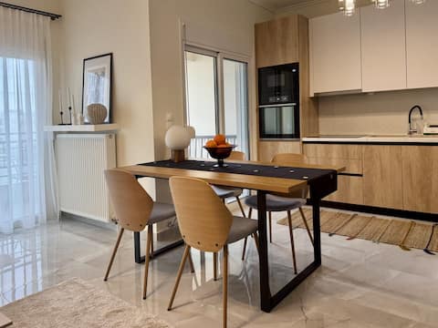 Popular Airbnb listing: East Coast Théa in Δήμος Καλαμαριάς