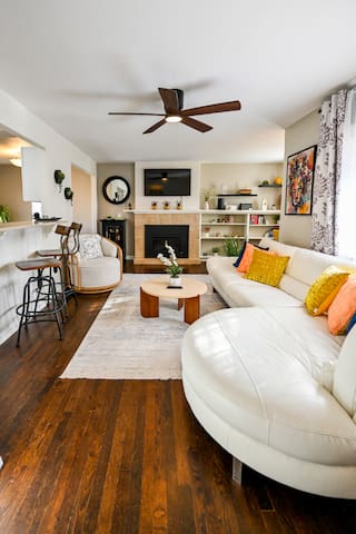 Central Charming Oasis – Mineral Hot Tub/Fire Pit