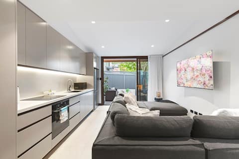 The Victorian Blackstone Terrace