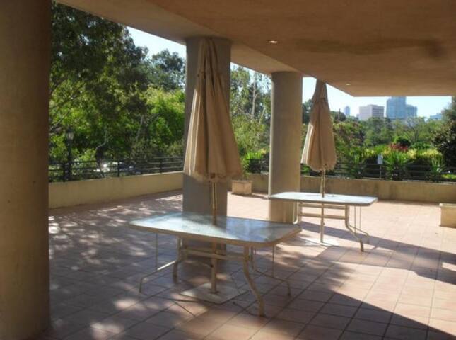 Opposite the Grand Prix track! gallery image 4