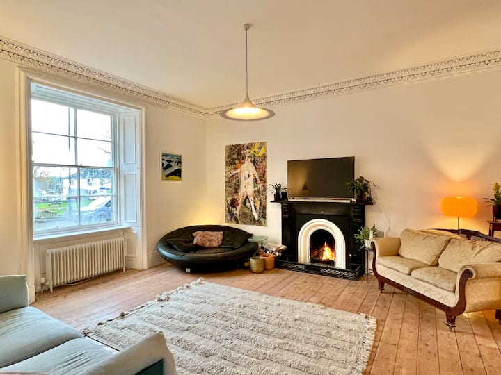 Merchant’s Townhouse Sleeps 8 - Kirkcudbright