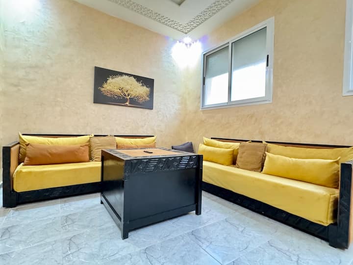 Cozy Apartment (Ground Floor) Near The Stadium - Sidi Harazem