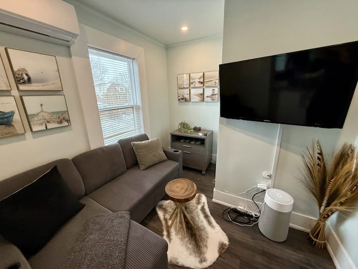 Two-bedroom Guest Suite - Hamilton