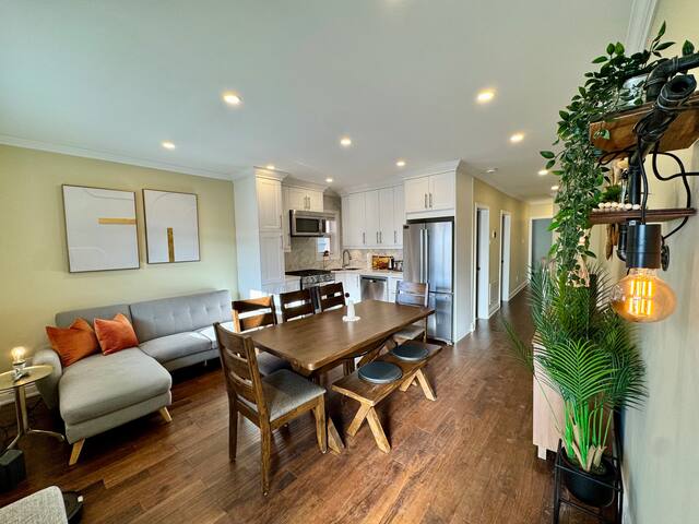 3BR Cozy home with Free 2 Parking/pet friendly