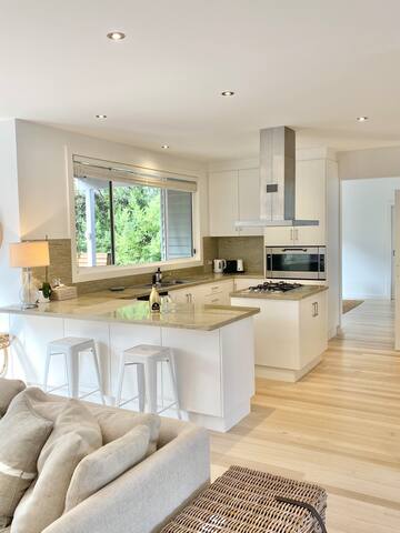 ‘Lady Cassiope’ gallery image 5