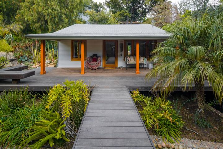 Luxury Family Compound Topanga gallery image 3