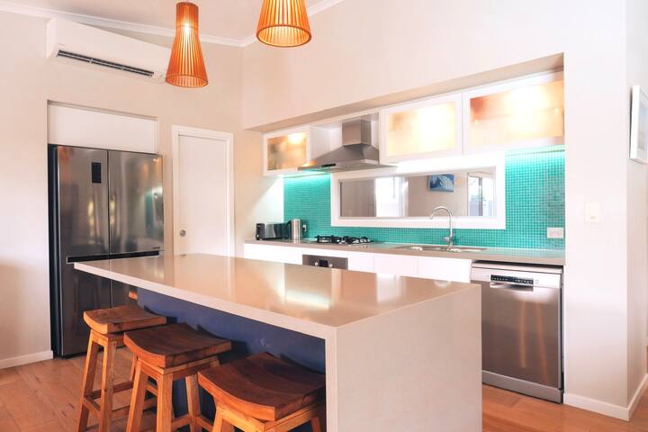 Heated Pool -Casuarina Family Getaway gallery image 5