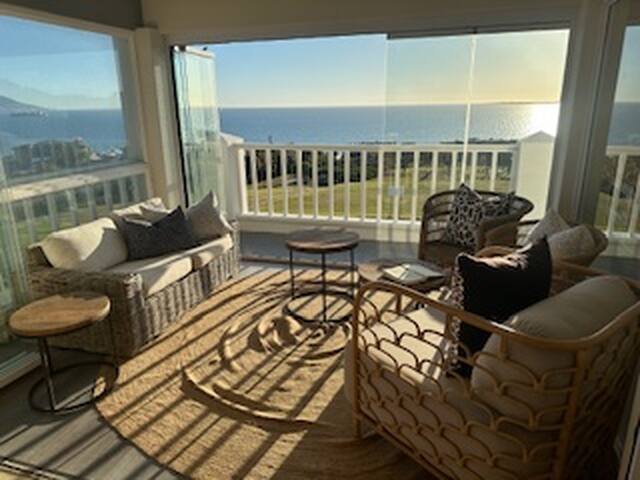 Oceanview Escape in Blouberg gallery image 3