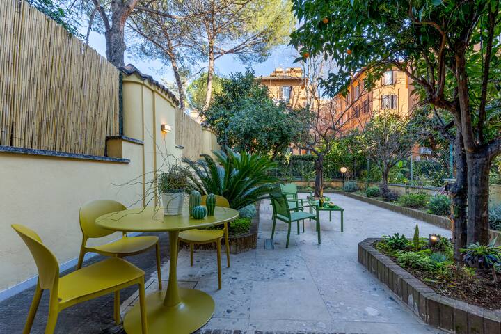 Brevi Roma San Giovanni * Garden Apt with 3 bdr gallery image 3