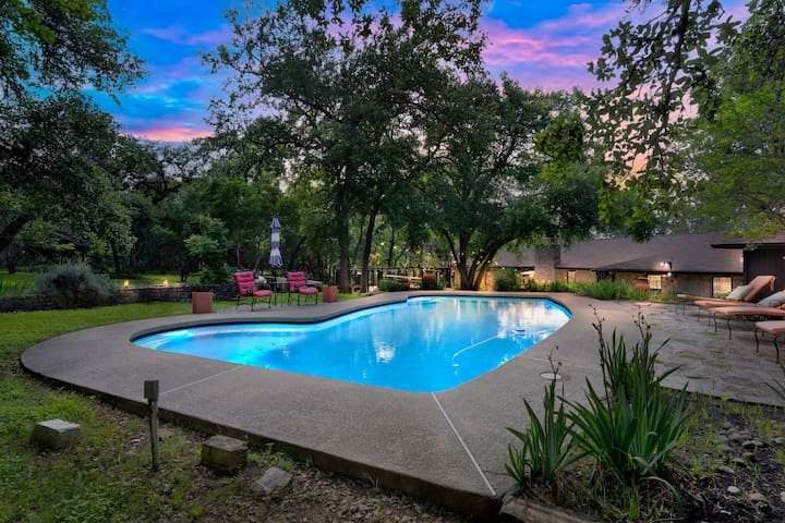 Hill Country Hideout-Pool-HotTub
