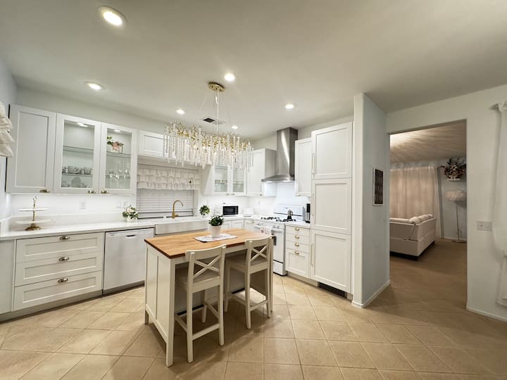 La Boheme Palm Springs | Coquette Vintage Home - Palm Springs, CA