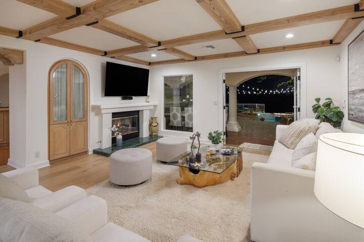 The Bel Air Stradella Oasis with pool and views! gallery image 5