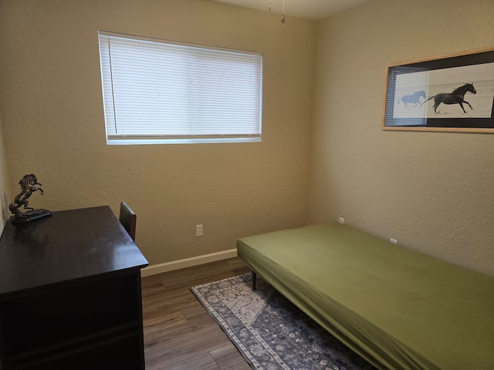 საძინებელი 3