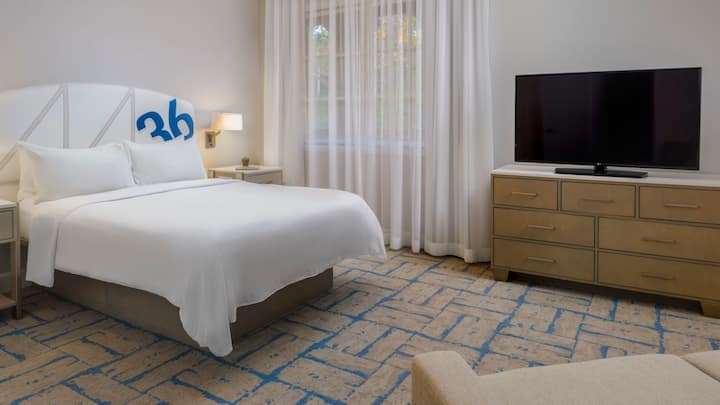 Спална соба за гости во вила